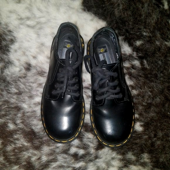Dr. Martens - Picture 3 of 6